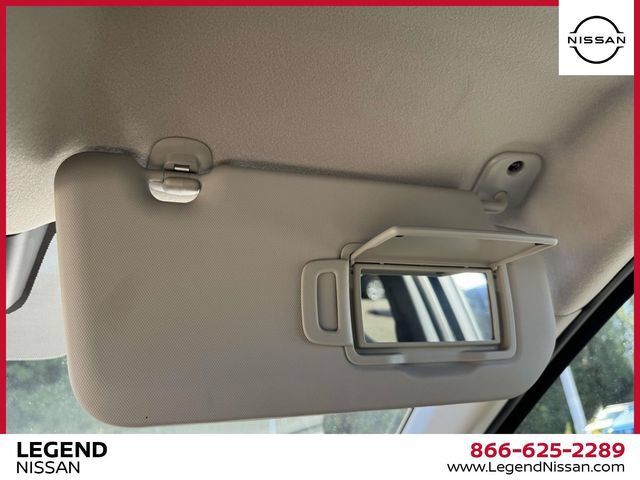 Certified 2025 Nissan Kicks SV AWD/4WD image 32