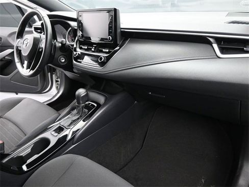 Used 2022 Toyota Corolla SE image 16
