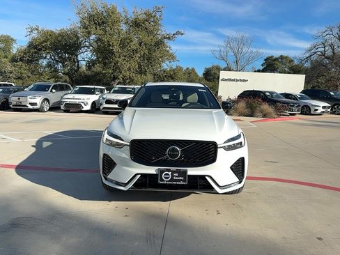 Used 2026 Volvo XC60 B5 Core AWD/4WD image 9