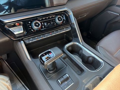 Used 2023 GMC Sierra 1500 Denali w/ Denali Reserve Package image 20