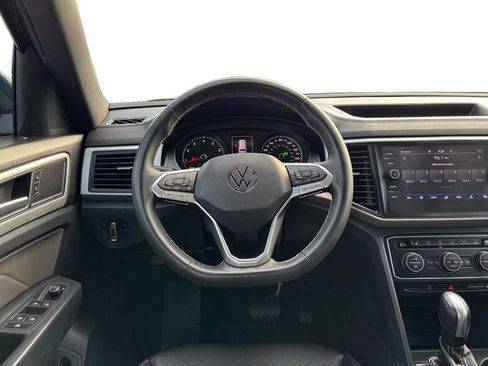 Used 2021 Volkswagen Atlas Cross Sport SE image 18