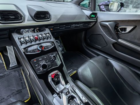 Used 2017 Lamborghini Huracan LP 610-4 image 36