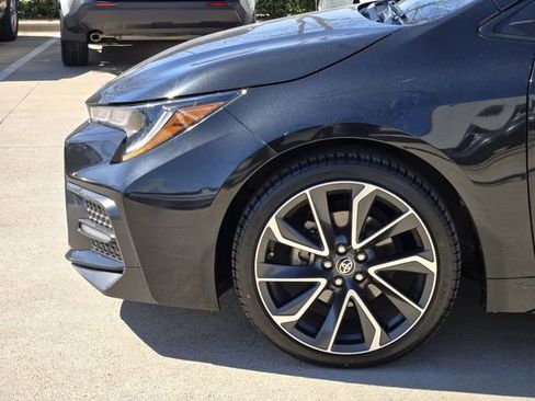 Used 2022 Toyota Corolla SE image 6