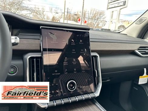 New 2026 GMC Acadia Denali w/ Super Cruise Package image 16