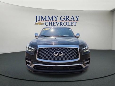 Used 2023 INFINITI QX80 Sensory w/ All-Season Package image 8