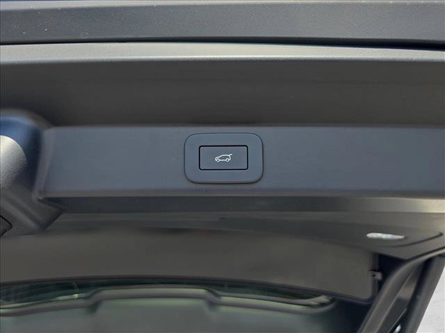 New 2027 Land Rover Range Rover Sport SE AWD/4WD image 13