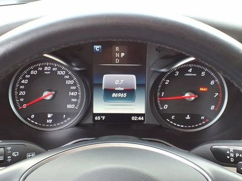 Used 2019 Mercedes-Benz GLC 300 image 11