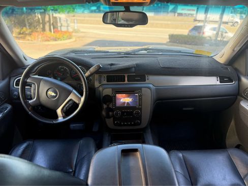 Used 2014 Chevrolet Silverado 2500 LTZ w/ LTZ Plus Package image 7