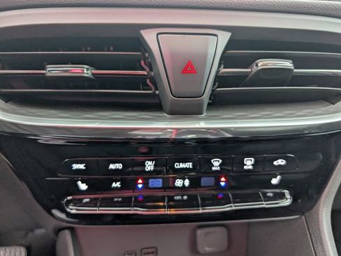 Used 2024 Buick Encore GX Avenir w/ Avenir Convenience Package AWD/4WD image 19