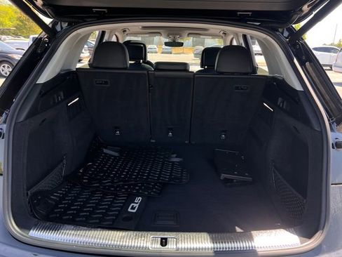 Used 2018 Audi Q5 Prestige w/ Prestige Package AWD/4WD image 31