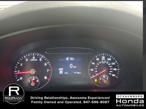 Used 2020 Kia Sorento LX AWD/4WD image 4