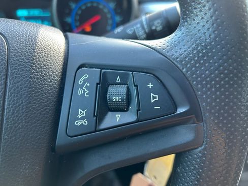 Used 2015 Chevrolet Cruze LT w/ Technology Package image 19