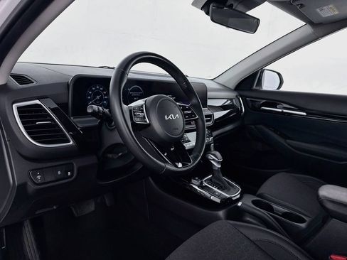 Used 2024 Kia Seltos S FWD image 14