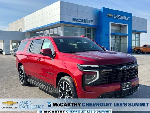 New 2026 Chevrolet Suburban RST image 1