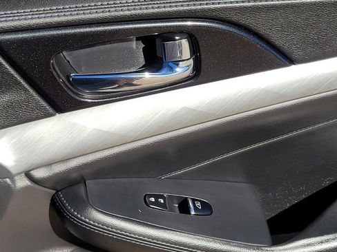 Used 2018 Nissan Maxima 3.5 S image 12