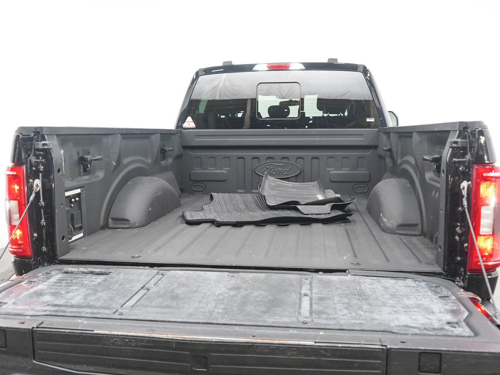 Used 2021 Ford F150 XLT w/ Equipment Group 302A High AWD/4WD image 17