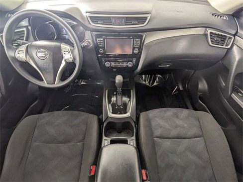 Used 2015 Nissan Rogue SV w/ SV Premium Package image 25