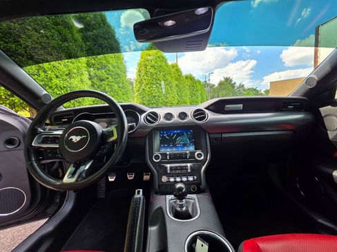Used 2019 Ford Mustang GT Premium w/ GT Performance Package RWD image 16