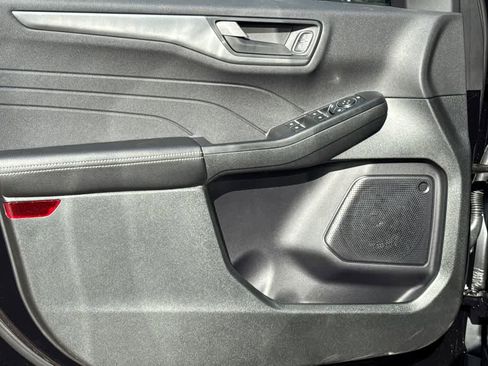 New 2026 Ford Escape Active FWD image 11