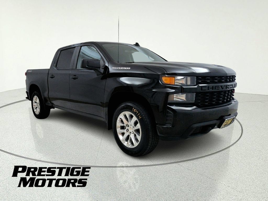 Used 2019 Chevrolet Silverado 1500 Custom w/ Custom Value Package AWD/4WD image 8