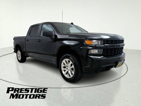 Used 2019 Chevrolet Silverado 1500 Custom w/ Custom Value Package AWD/4WD image 8
