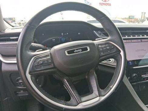 Used 2021 Jeep Grand Cherokee L Limited AWD/4WD image 18