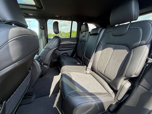 Used 2026 Jeep Grand Cherokee L 4WD image 25