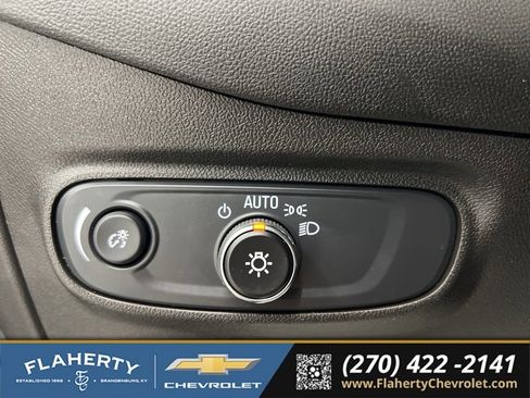 Used 2024 Chevrolet Equinox LT FWD image 24