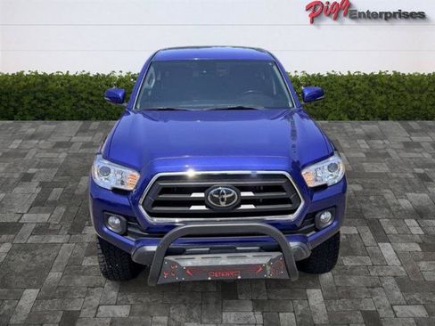 Used 2023 Toyota Tacoma SR5 w/ Technology Package AWD/4WD image 5