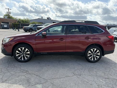Used 2015 Subaru Outback 2.5i Limited AWD/4WD image 6
