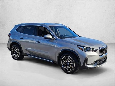 Used 2025 BMW X1 xDrive28i w/ Convenience Package image 3