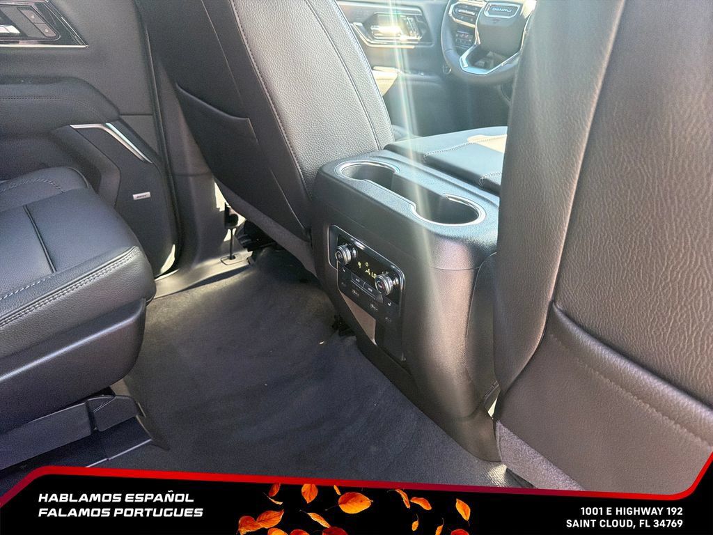 New 2026 GMC Yukon Denali w/ Denali Reserve Package AWD/4WD image 38