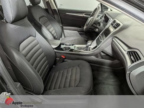 Used 2013 Ford Fusion SE FWD image 33