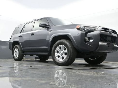 Used 2021 Toyota 4Runner SR5 Premium image 9