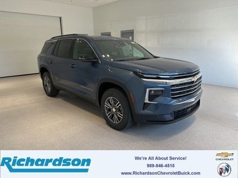 New 2026 Chevrolet Traverse LT w/ Driver Confidence Package image 1