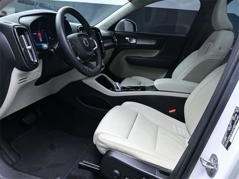 Used 2023 Volvo XC40 B5 Plus w/ Driver Assist Package image 17