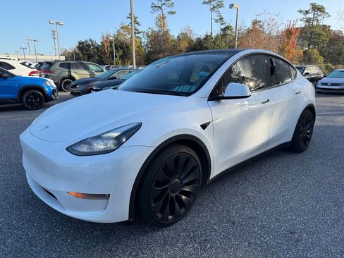 Used 2022 Tesla Model Y Performance image 1