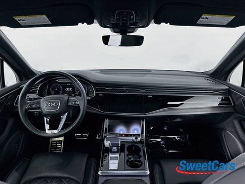 Used 2025 Audi SQ7 Premium Plus AWD/4WD image 15