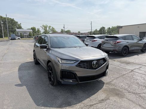 Used 2025 Acura MDX A-Spec AWD/4WD image 4