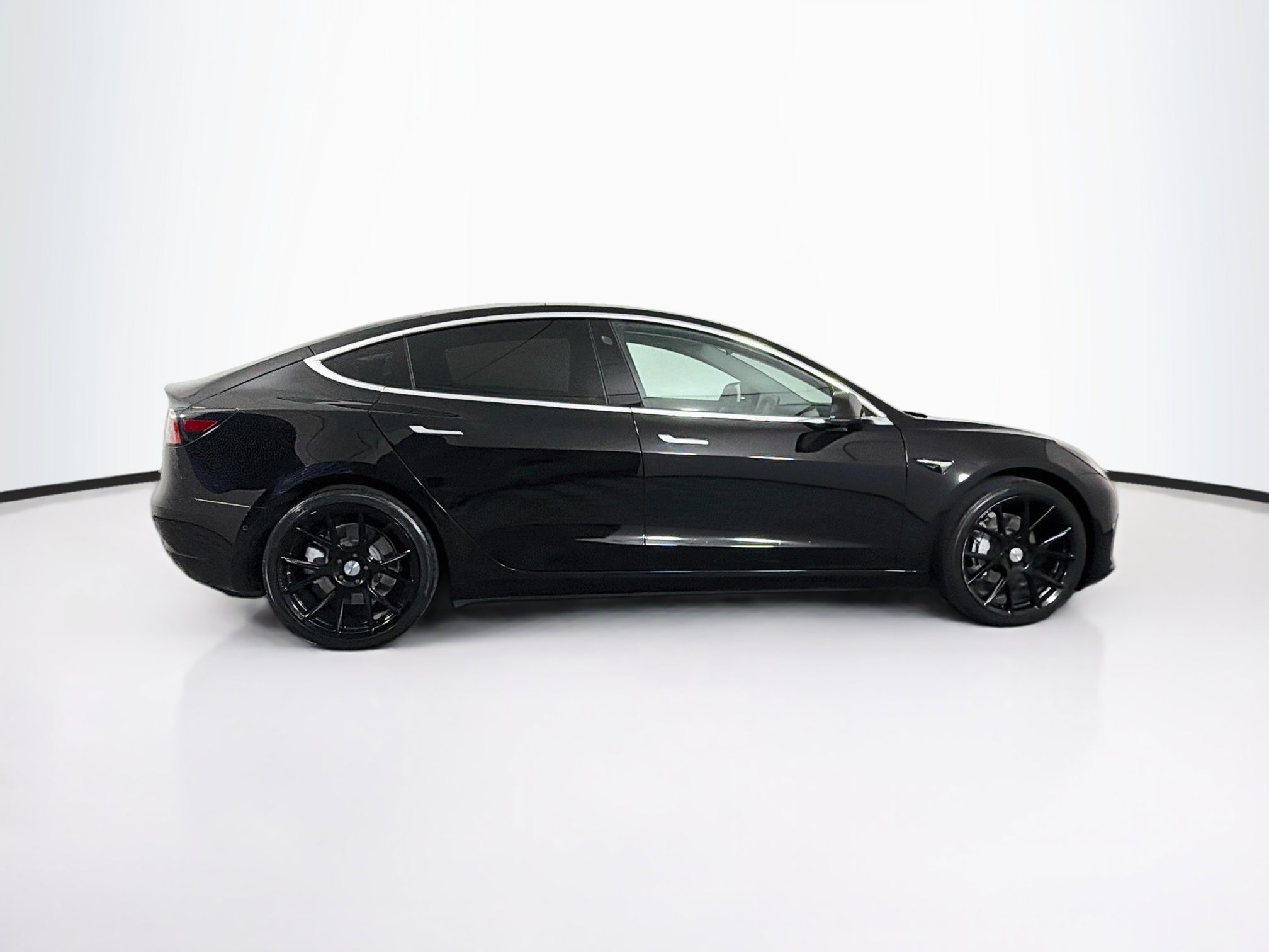 Used 2019 Tesla Model 3 Standard Range RWD image 10