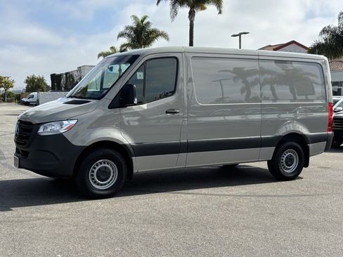 Used 2025 Mercedes-Benz Sprinter 2500 image 9