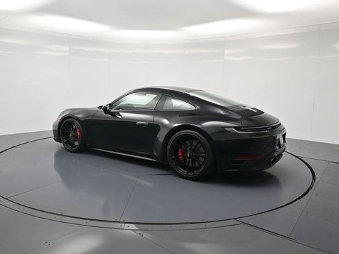 Used 2022 Porsche 911 Carrera 4 GTS image 3