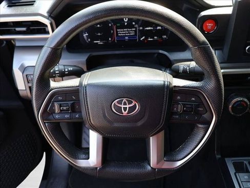 Used 2024 Toyota Tacoma TRD Off-Road AWD/4WD image 13