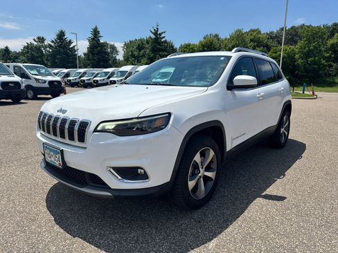 Used 2020 Jeep Cherokee Limited w/ Trailer Tow Group AWD/4WD image 3