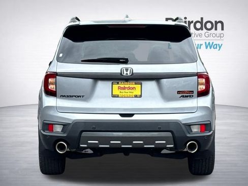 Used 2023 Honda Passport TrailSport image 5