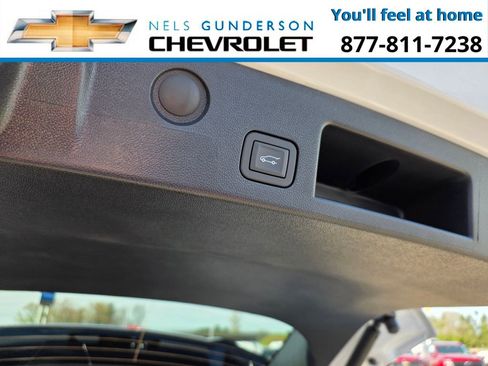 New 2026 Chevrolet Equinox LT w/ Convenience Package II AWD/4WD image 11