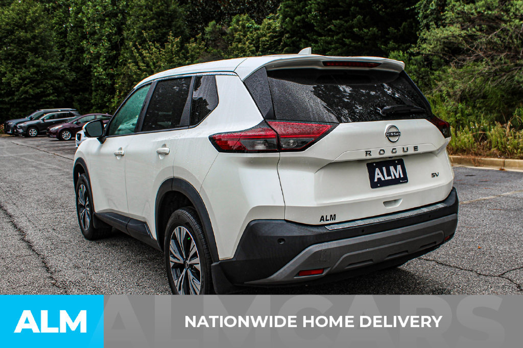 Used 2023 Nissan Rogue SV FWD image 4
