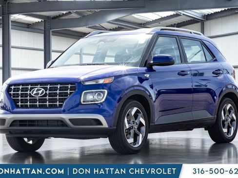 Used 2025 Hyundai Venue SEL FWD image 1