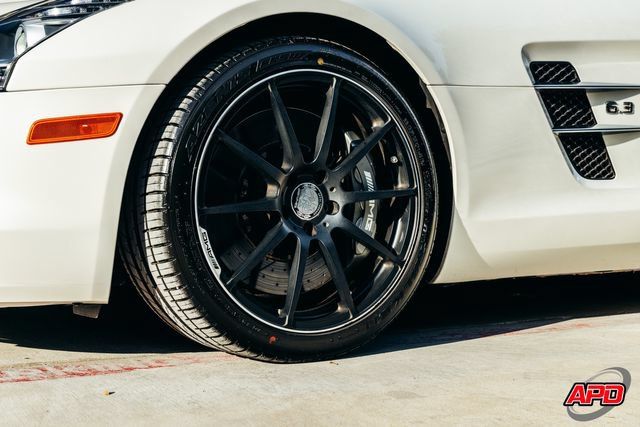 Used 2012 Mercedes-Benz SLS AMG Roadster image 69
