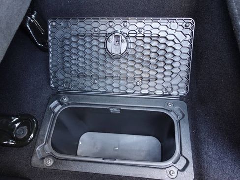 Used 2022 RAM 1500 Classic SLT w/ Electronics Convenience Group AWD/4WD image 27